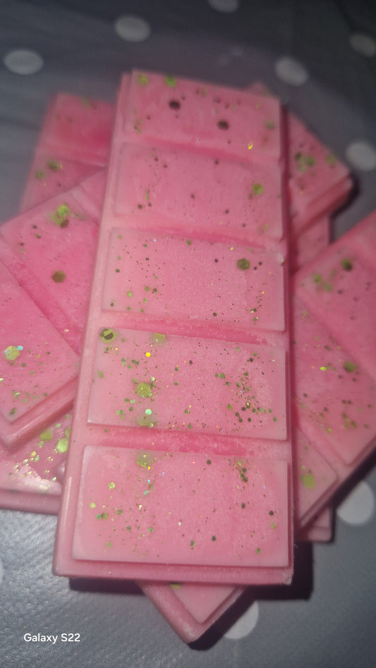 Sabrina Carpenter Cherry Baby Fragrance Snap Bar